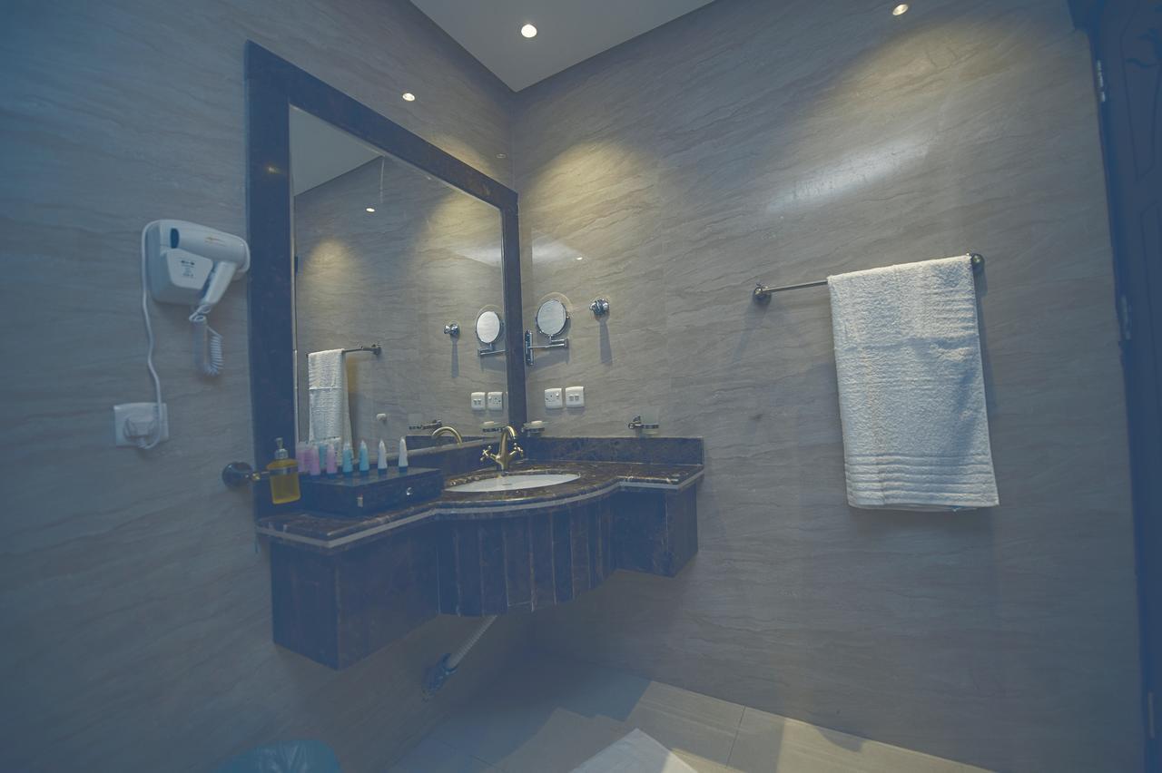 Rest Night Serviced Apartments Wadi ad Dawasir Bagian luar foto