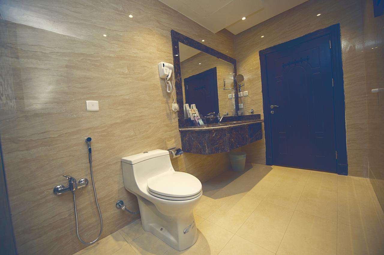 Rest Night Serviced Apartments Wadi ad Dawasir Bagian luar foto